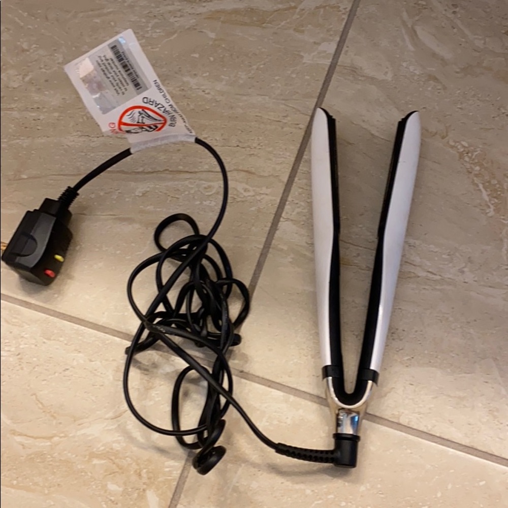 Hair straightener